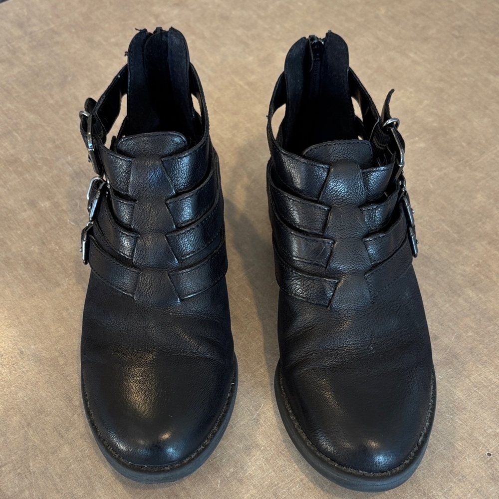 Bella Vita Black Ankle Boots